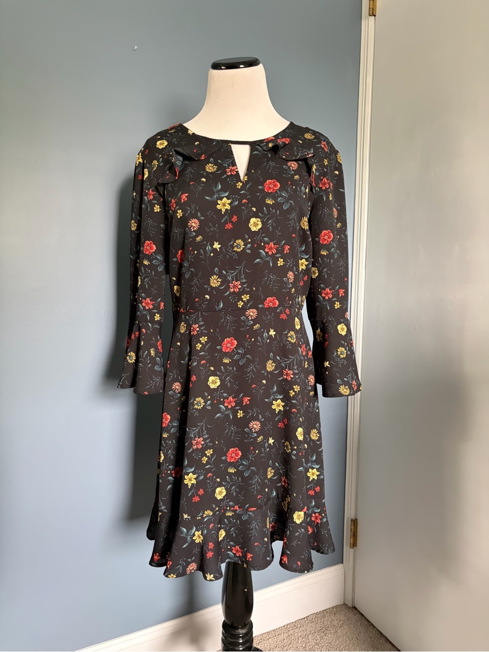 Xhilaration Black Long Sleeve Floral Dress